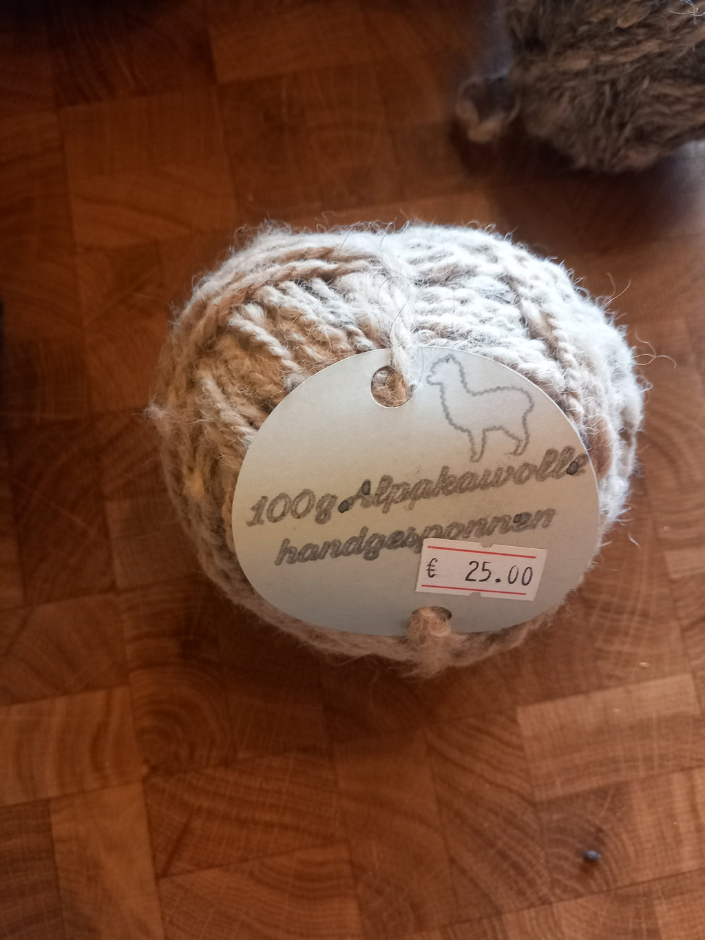 Handgesponnene Alpakawolle "Angel"